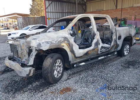 2022 Chevrolet Silverado 1500 4Wd Short Bed Rst из США, поврежденный, VIN 3GCUDEET1NG587804